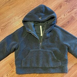 Lululemon Sherpa Scuba Hoodie size M/L
